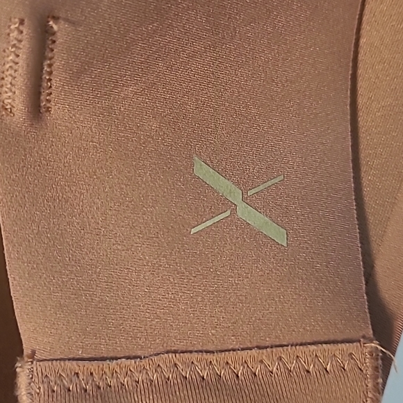 Knix Wingwoman Contour bra - Picture 4 of 12